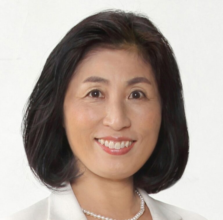 石井智恵