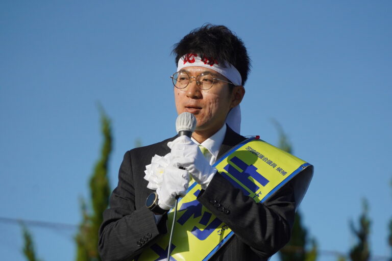 【宮崎】「地域の課題を解決するため力を貸してほしい」吉村大志郎・宮崎県議会議員候補が長友衆院議員と演説
