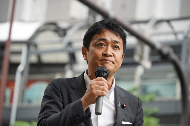 【大阪】「すべての人に居場所と出番がある社会をつくる」玉木代表が大阪駅前で街頭演説