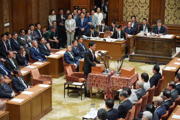 【党首討論】「世界に冠たる日本をつくるためには、世界に範たる日本である必要がある」玉木代表が政治不信を招いた岸田総理に辞職を要求