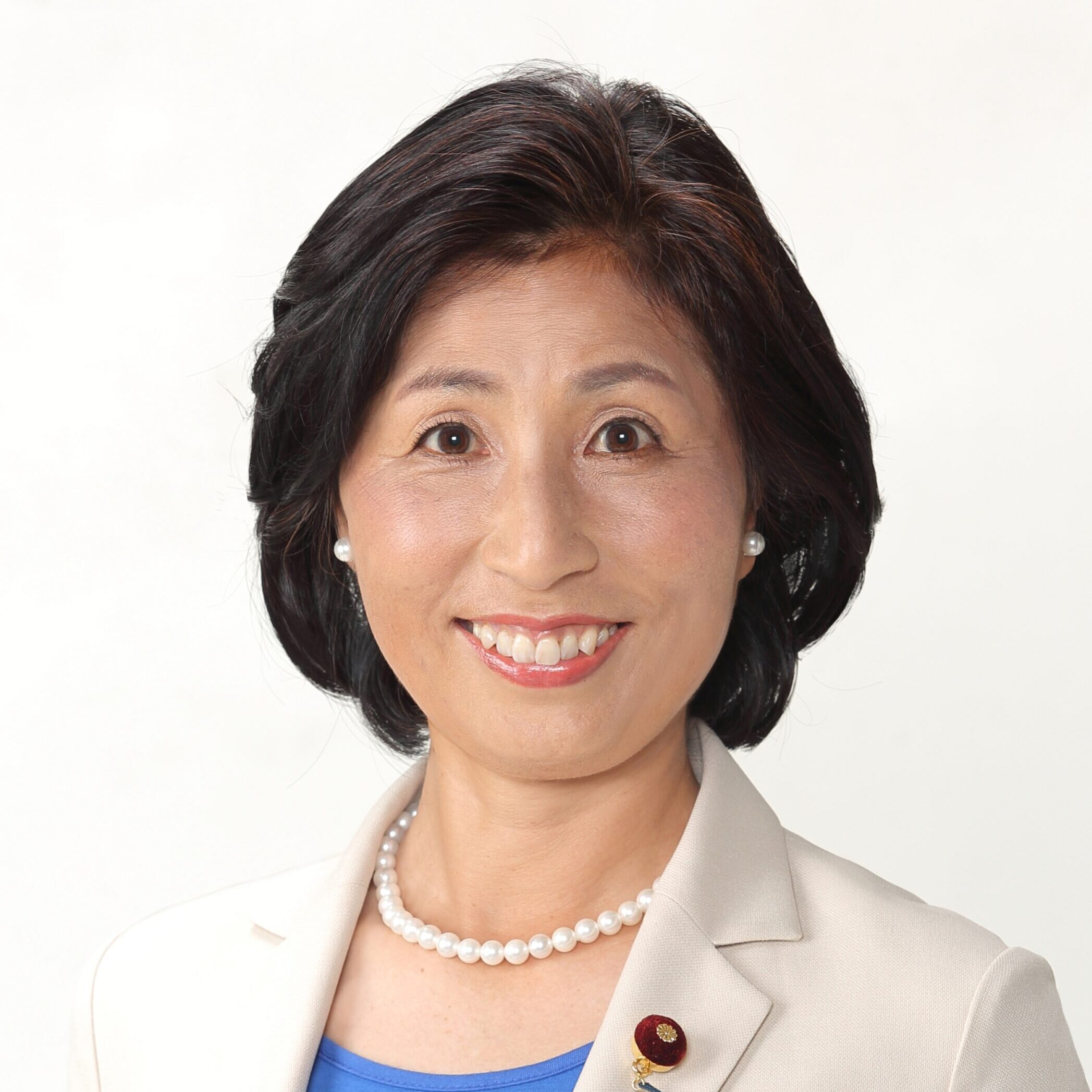 石井 智恵の顔写真