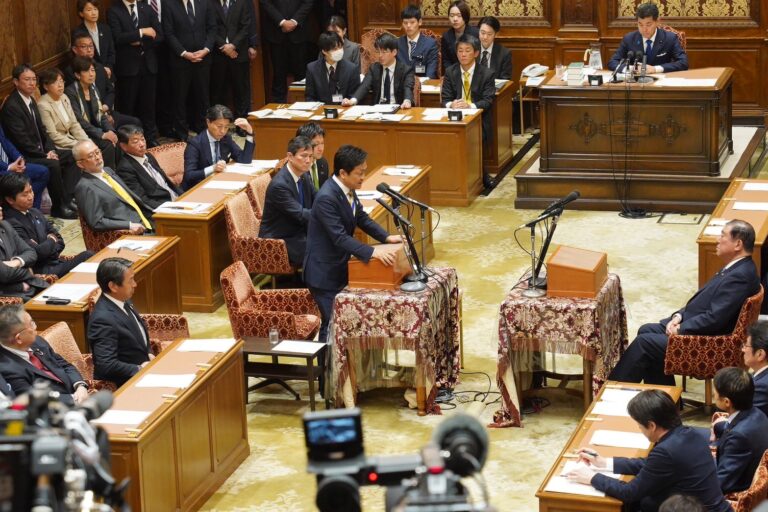 【党首討論】「国民は物価高で困っている」玉木代表がガソリン暫定税率廃止と年金改革法案の提出を石破総理に要求