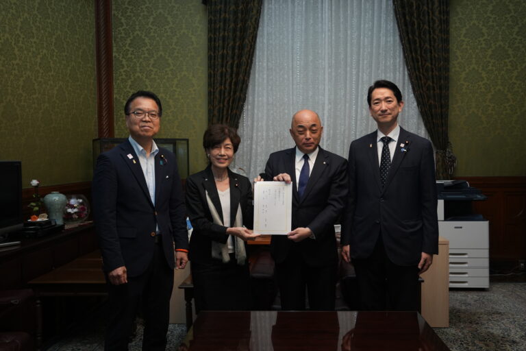 【法案提出】「選択的夫婦別姓法案」を衆議院に提出