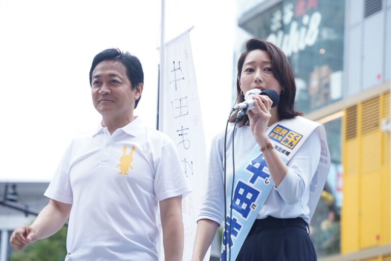 【東京・牛田まゆ】「国家と個人の尊厳を守る、これを実現できるのは国民民主党だ」玉木代表が渋谷スクランブル交差点で演説