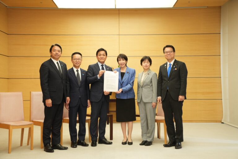 【申し入れ】「手取りを増やし、自分の国は自分で守る経済対策」を内閣総理大臣に申し入れ