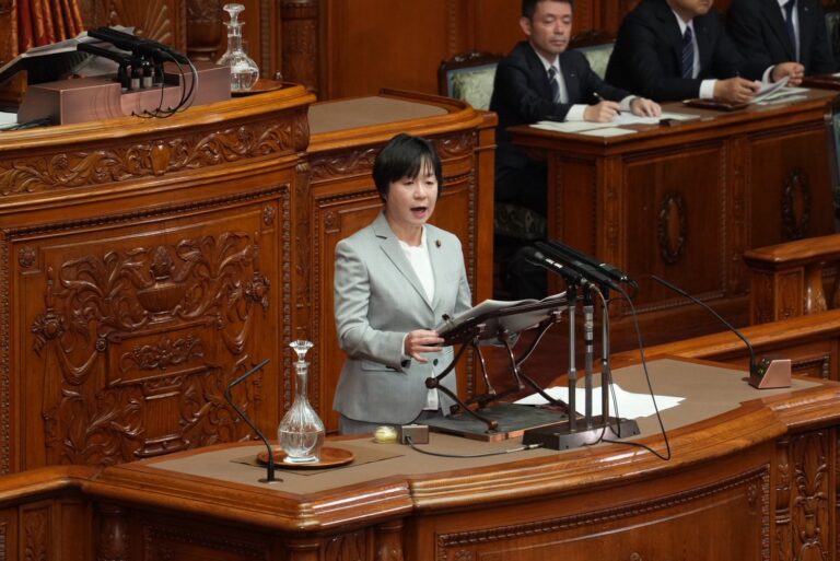 【参本会議】舟山参院会長が高市総理の所信表明演説に対する代表質問で登壇