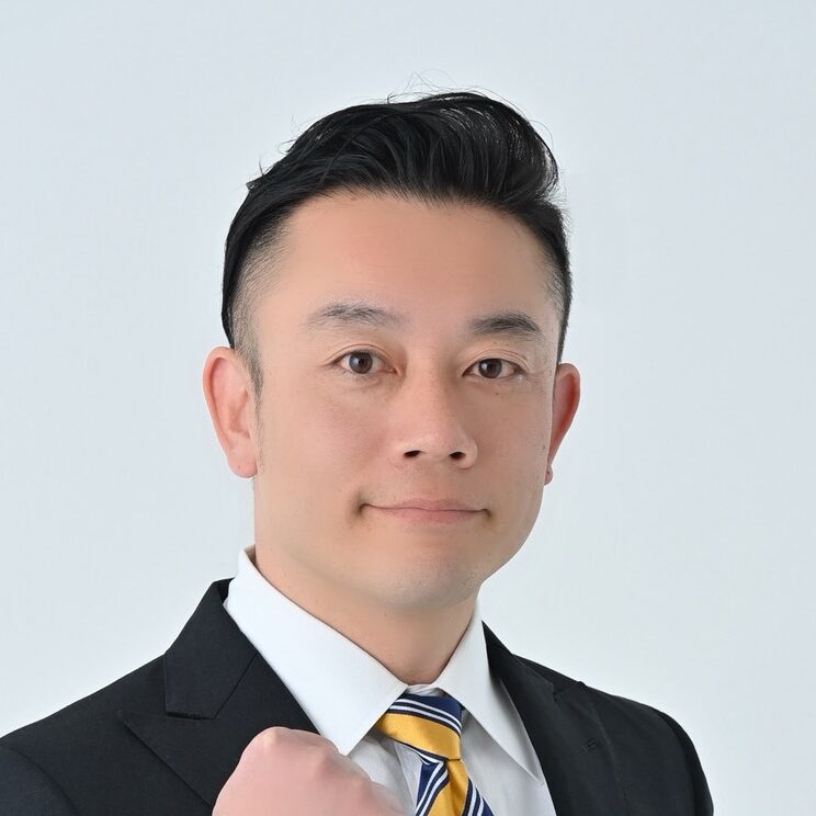 須山 卓知の顔写真