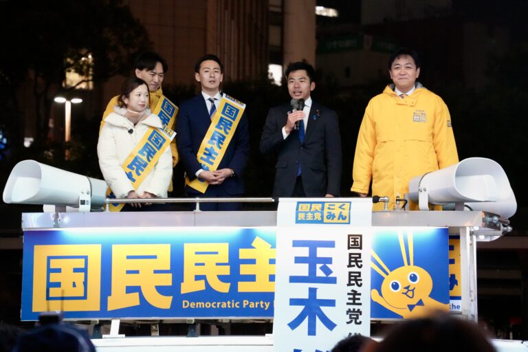 【神奈川】 「国民にとって良い政治は、与党が安定的に過半数を占めている政治ではない」　かごしま彰宏議員と玉木代表が横浜駅西口で街頭演説