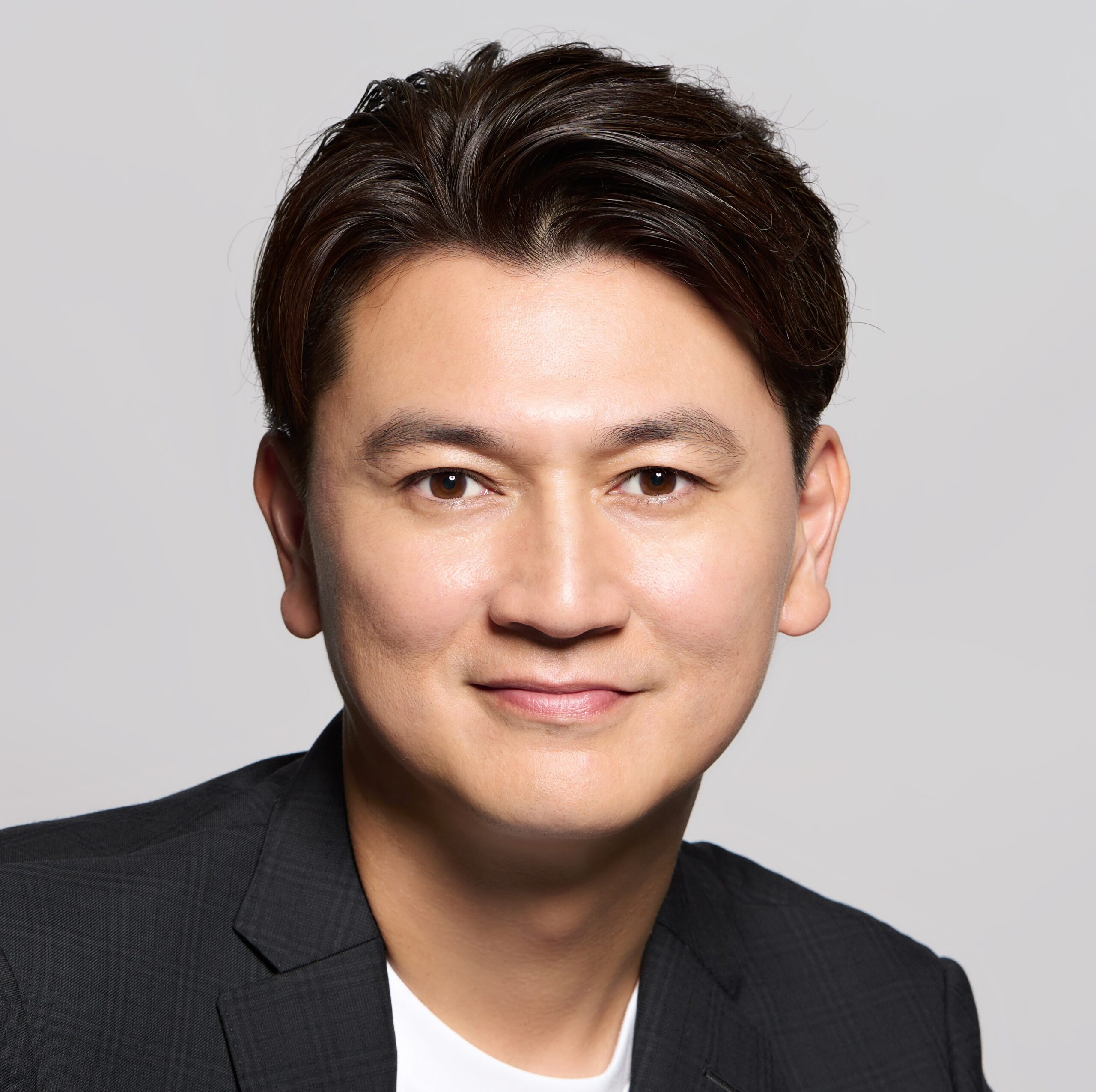 布施 卓人の顔写真