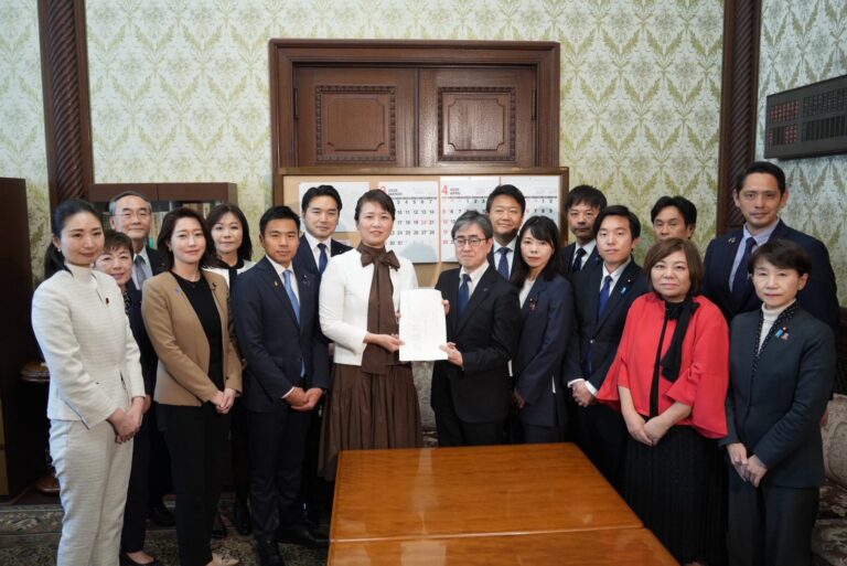 【法案提出】「特別児童扶養手当等支給法案」・「障害児福祉に係る所得制限撤廃法案」・「18歳の壁法案」を提出