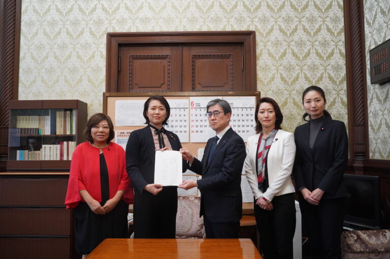 【法案提出】議員立法内密出産法案を提出