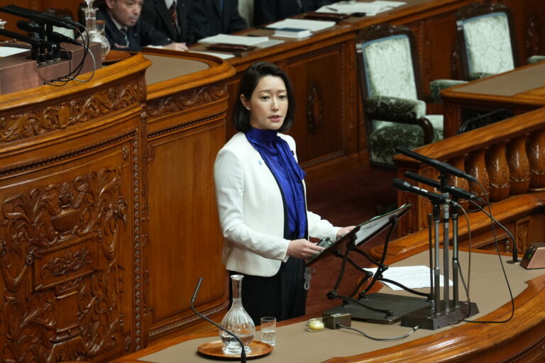 【参本会議】牛田茉友議員が国家情報会議法案に対する賛成討論