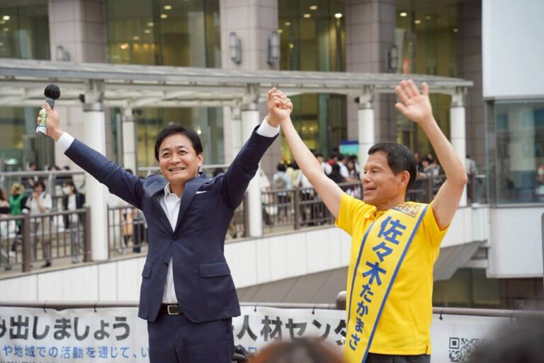 【立川市議選】「頑張っている人が報われる、頑張れない人や困っている人を助けていける政治をしていきたい」佐々木たかまさ候補が玉木代表と演説