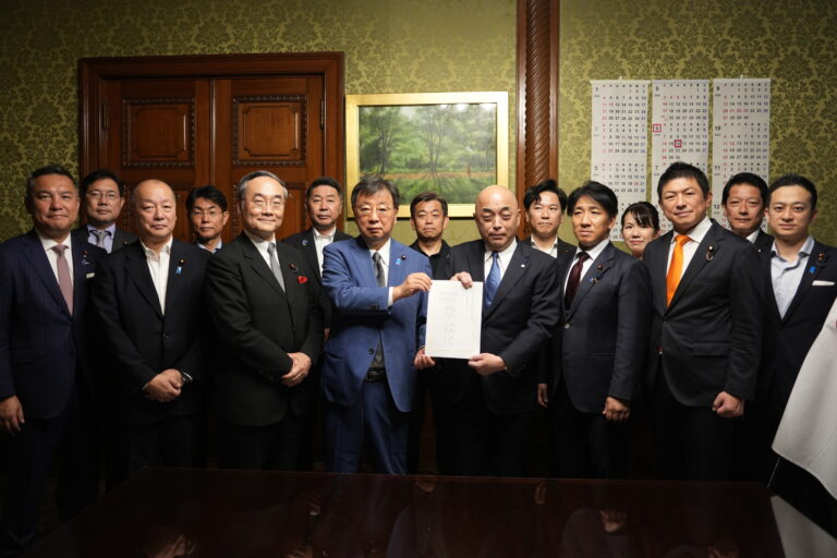 【法案提出】議員立法「国旗損壊処罰法案」を提出