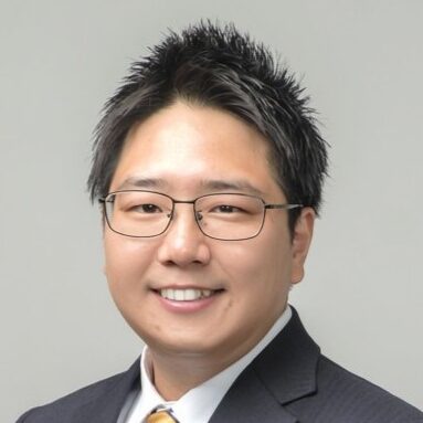 新納 亮平の顔写真